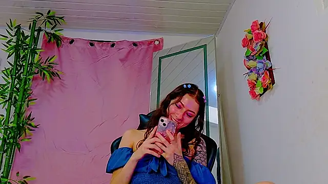 Snapshot of scarlet-jonesx chatting on 05.16.26 scarlet-jonesx online show from 05.16.26