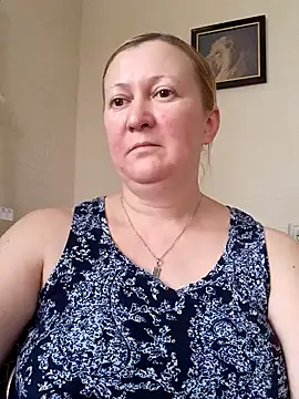 Snapshot of blondyaguar chatting on 12.05.24 blondyaguar online show from 12.05.24