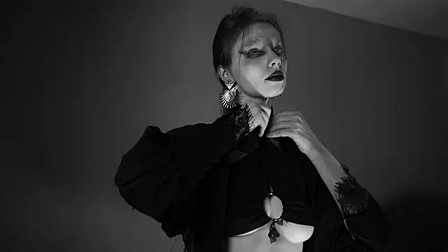 ginger hugs online show from 03.20.26