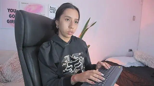 MissSussy online show from 01.29.25