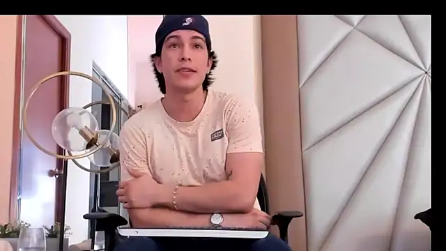 Karimferrer online show from 12.10.24