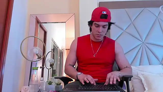 Karimferrer online show from 02.04.25