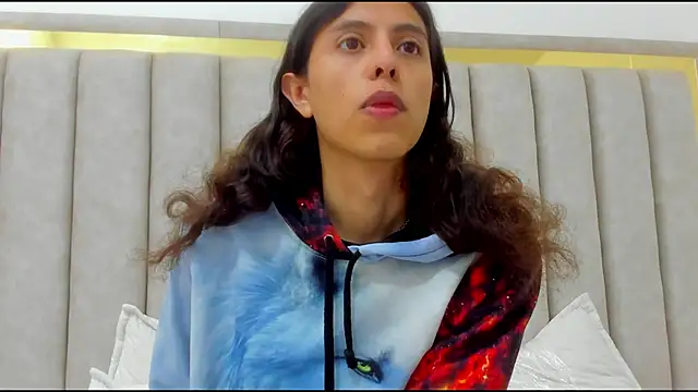 FreyaMoller online show from 12.01.25