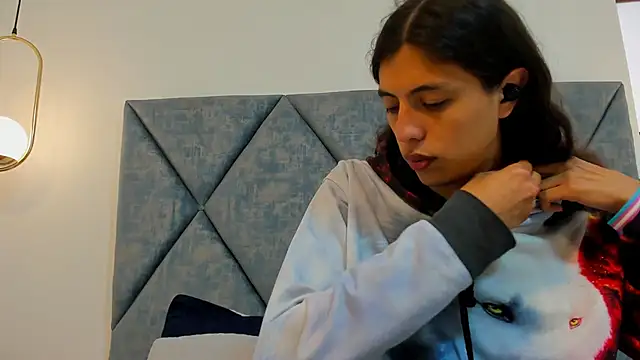 FreyaMoller online show from 01.09.26