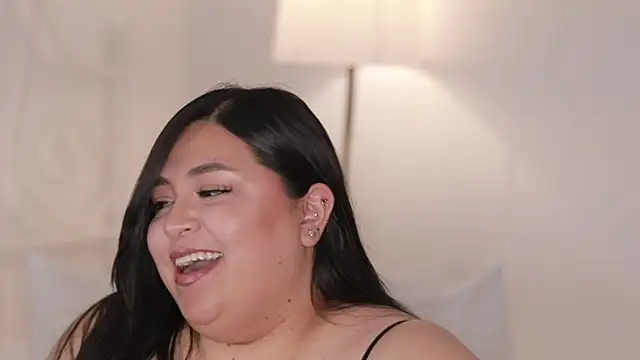 Snapshot of Adia_ chatting on 01.21.25 Adia online show from 01.21.25