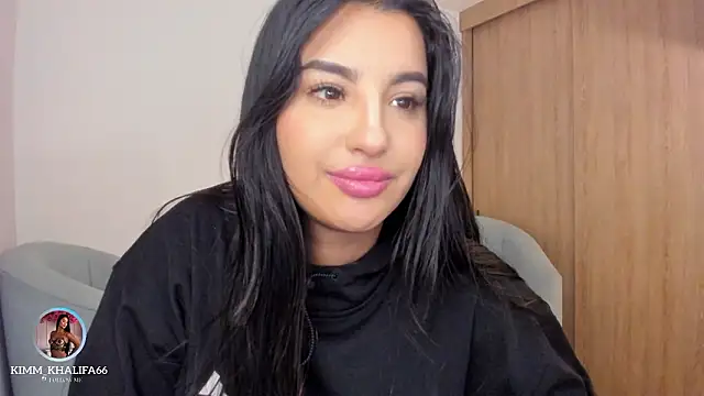 Snapshot of Kimm_khalifa chatting on 02.22.26 Kimm khalifa online show from 02.22.26