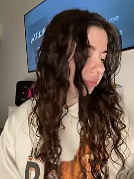 Kimi Ass online show from 11.22.25