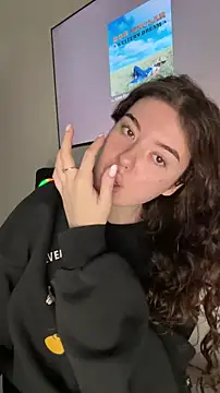 Kimi Ass online show from 12.04.25