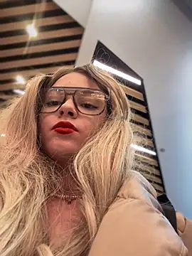 Snapshot of Times__Square chatting on 12.15.24 Times Square online show from 12.15.24