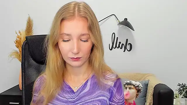 LolaWilsons online show from 01.17.25