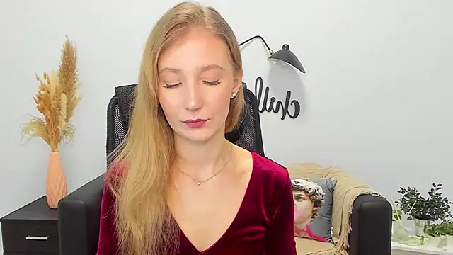 LolaWilsons online show from 01.23.25