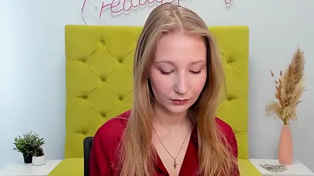 LolaWilsons online show from 03.06.26