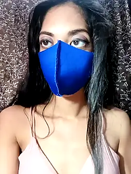 Snapshot of priyasexy1100 chatting on 10.31.25 priyasexy1100 online show from 10.31.25