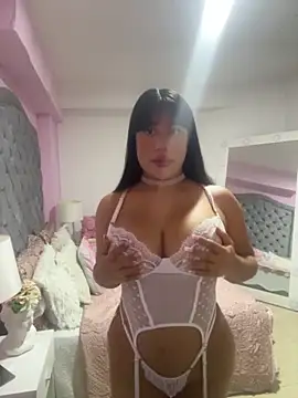 AshleyFerrer online show from 11.16.25