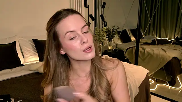 RozzitaBedberry online show from 03.20.26