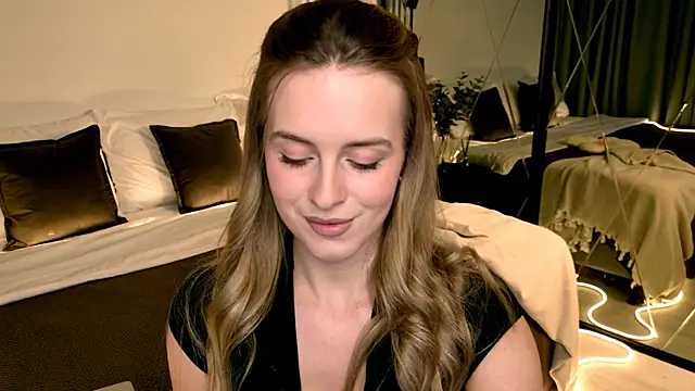 RozzitaBedberry online show from 04.13.26