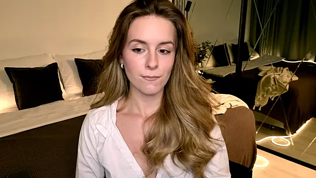 RozzitaBedberry online show from 05.15.26