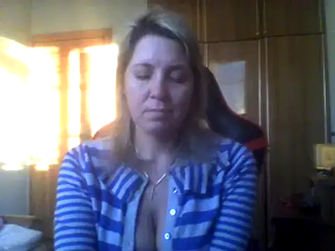 Snapshot of IrinaB1 chatting on 01.15.25 IrinaB1 online show from 01.15.25