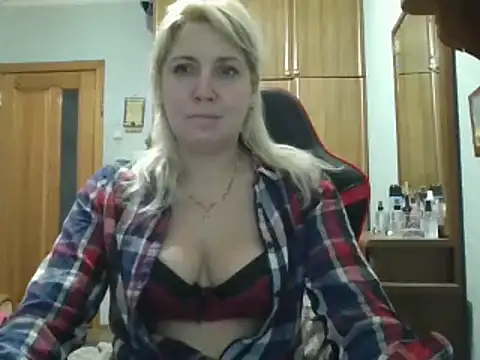 IrinaB1 online show from 11.20.25