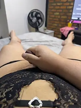 valenthottie online show from 07.07.26