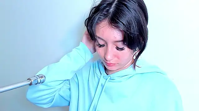 lizzy davis 1 online show from 02.05.26