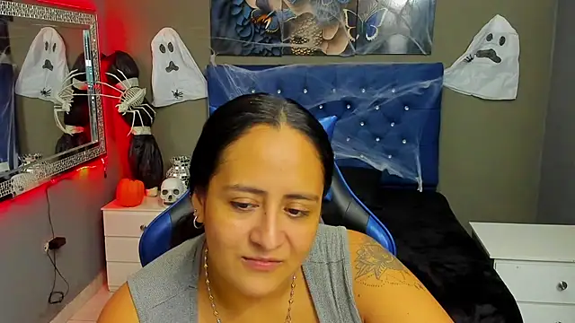 Snapshot of NikolPervertUnlimit chatting on 10.22.25 NikolPervertUnlimit online show from 10.22.25