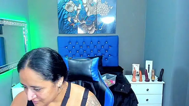 Snapshot of NikolPervertUnlimit chatting on 11.28.25 NikolPervertUnlimit online show from 11.28.25