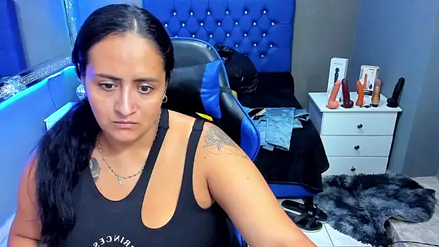 Snapshot of NikolPervertUnlimit chatting on 12.21.25 NikolPervertUnlimit online show from 12.21.25