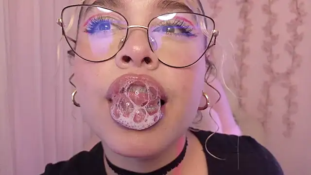 Haelycute online show from 05.29.26