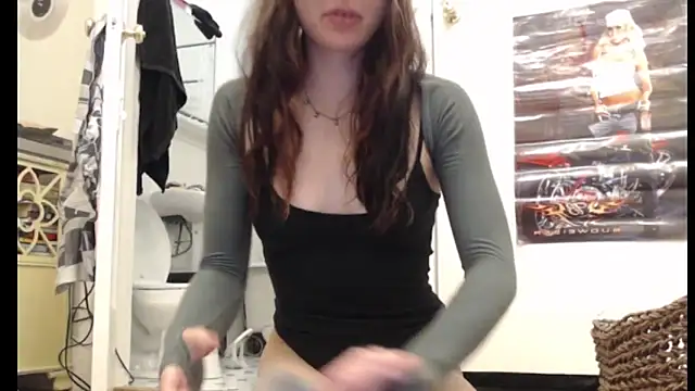 Snapshot of fern4ever chatting on 03.08.25 fern4ever online show from 03.08.25