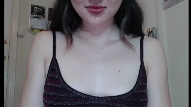 Snapshot of fern4ever chatting on 03.14.25 fern4ever online show from 03.14.25