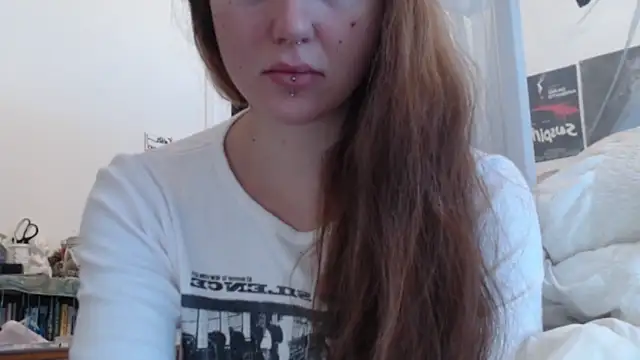 Snapshot of fern4ever chatting on 12.04.25 fern4ever online show from 12.04.25