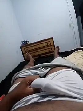 morenogts69 online show from 02.16.25