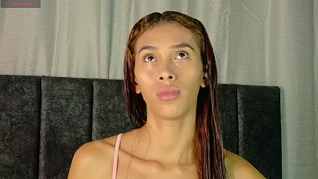 Iamkarlaa doll online show from 09.15.25