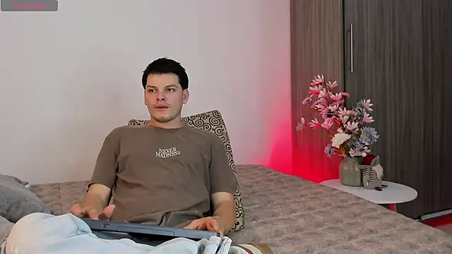  Ottis  online show from 02.12.26