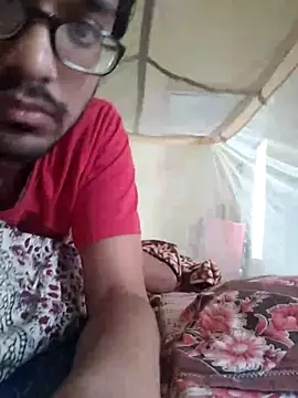 Snapshot of THE_NAKED_BOY chatting on 01.01.25 THE NAKED BOY online show from 01.01.25