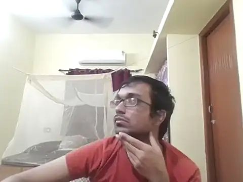 Snapshot of THE_NAKED_BOY chatting on 11.19.25 THE NAKED BOY online show from 11.19.25