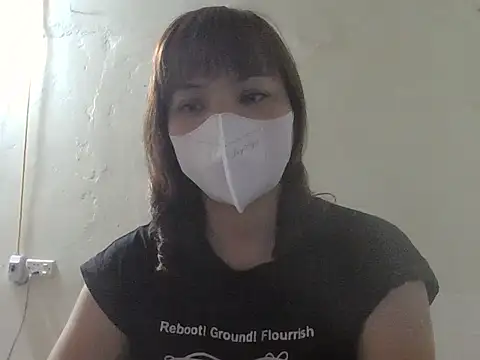 Snapshot of Angela-Eira chatting on 04.06.26 Angela-Eira online show from 04.06.26