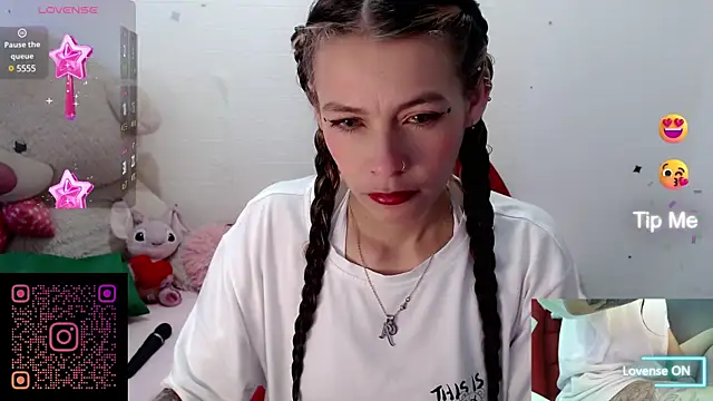 Snapshot of sweetlittlelisa chatting on 12.09.24 sweetlittlelisa online show from 12.09.24