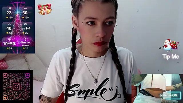 Snapshot of sweetlittlelisa chatting on 12.13.24 sweetlittlelisa online show from 12.13.24