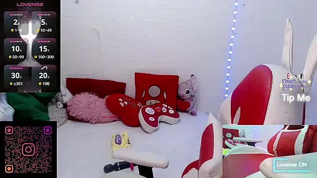 Snapshot of sweetlittlelisa chatting on 01.09.25 sweetlittlelisa online show from 01.09.25