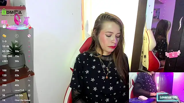 Snapshot of sweetlittlelisa chatting on 11.15.25 sweetlittlelisa online show from 11.15.25