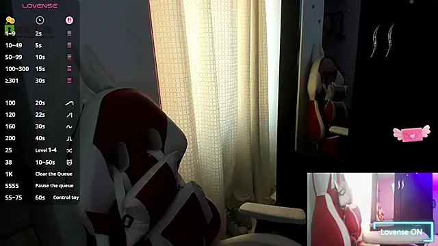 Snapshot of sweetlittlelisa chatting on 11.20.25 sweetlittlelisa online show from 11.20.25