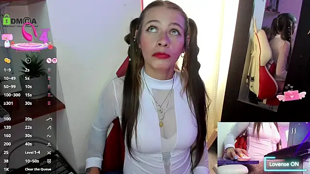 Snapshot of sweetlittlelisa chatting on 11.25.25 sweetlittlelisa online show from 11.25.25