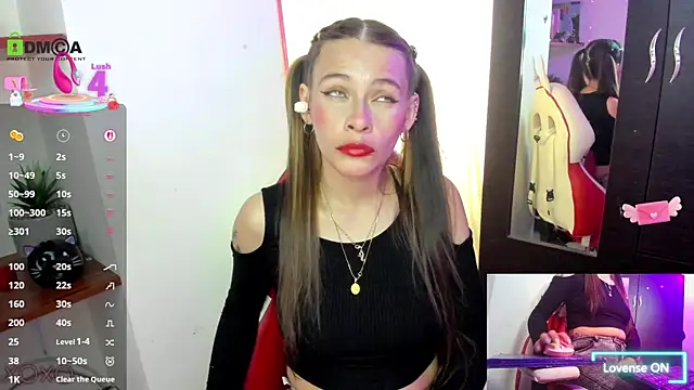 Snapshot of sweetlittlelisa chatting on 11.26.25 sweetlittlelisa online show from 11.26.25