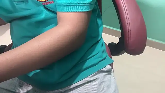 Snapshot of telugu_boy_ chatting on 12.11.24 telugu boy online show from 12.11.24