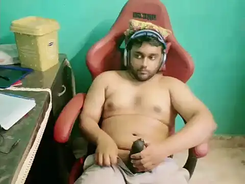 Snapshot of telugu_boy_ chatting on 10.26.25 telugu boy online show from 10.26.25