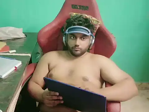 Snapshot of telugu_boy_ chatting on 10.27.25 telugu boy online show from 10.27.25