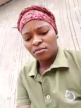 lovelyassbitch online show from 12.22.24