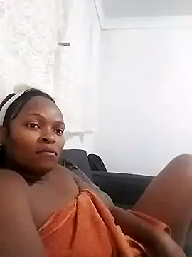 lovelyassbitch online show from 02.14.25